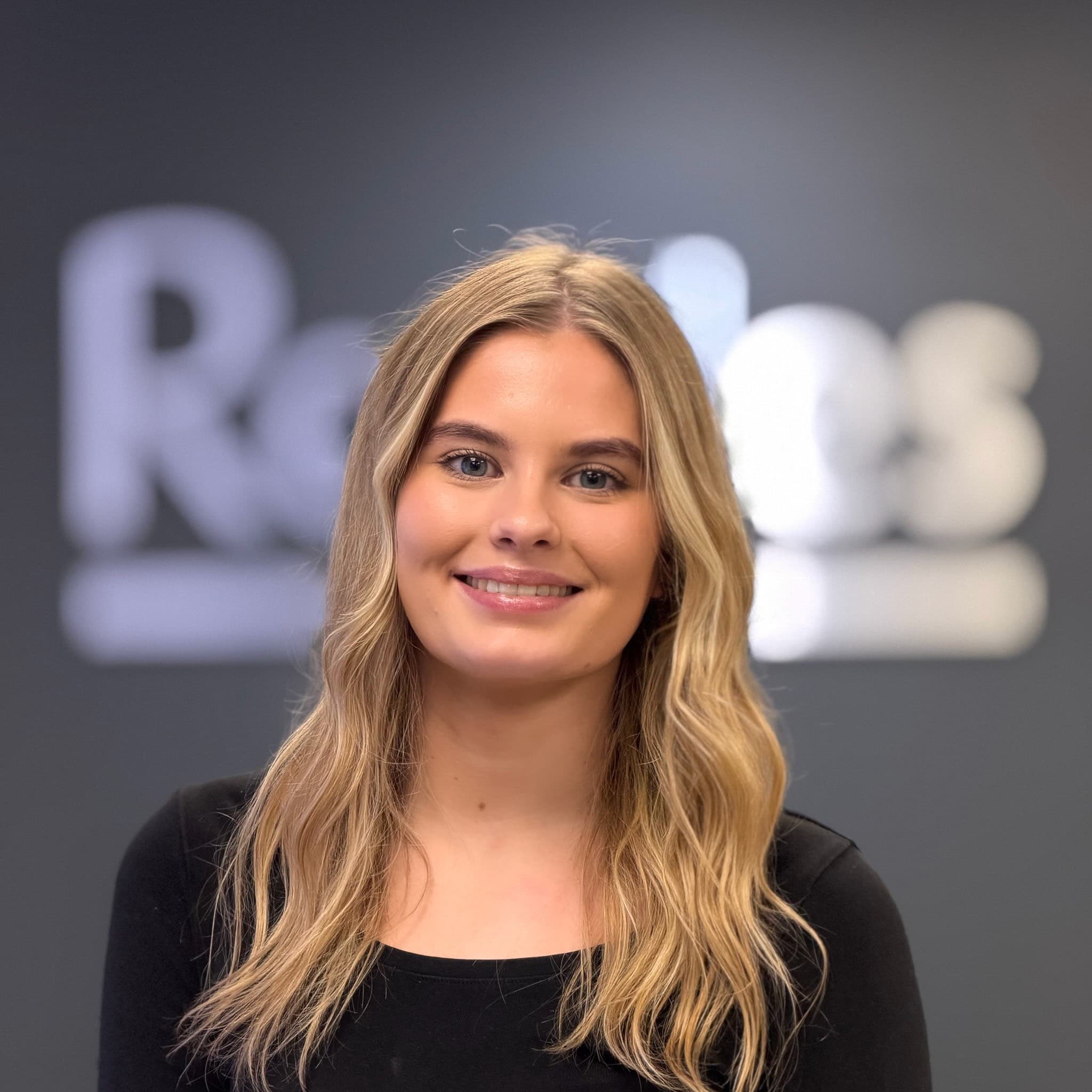 Emily Isaacs BA(Hons) ANAEA