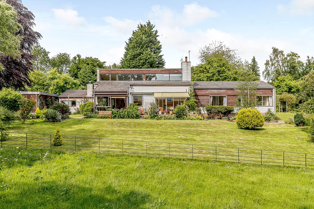 Castle Grounds, Hawarden, CH5