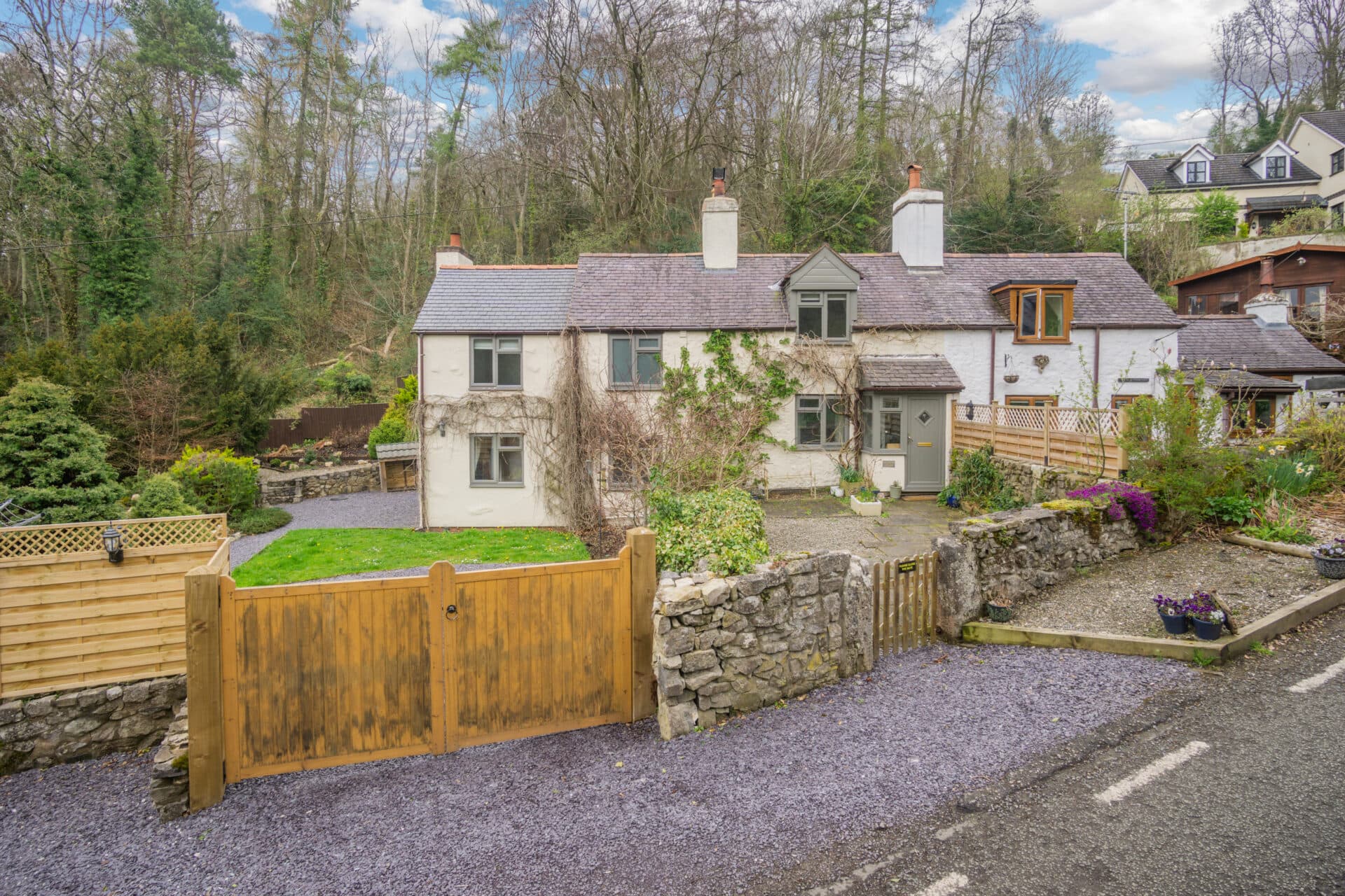 Cilcain Road, Pantymwyn, CH7