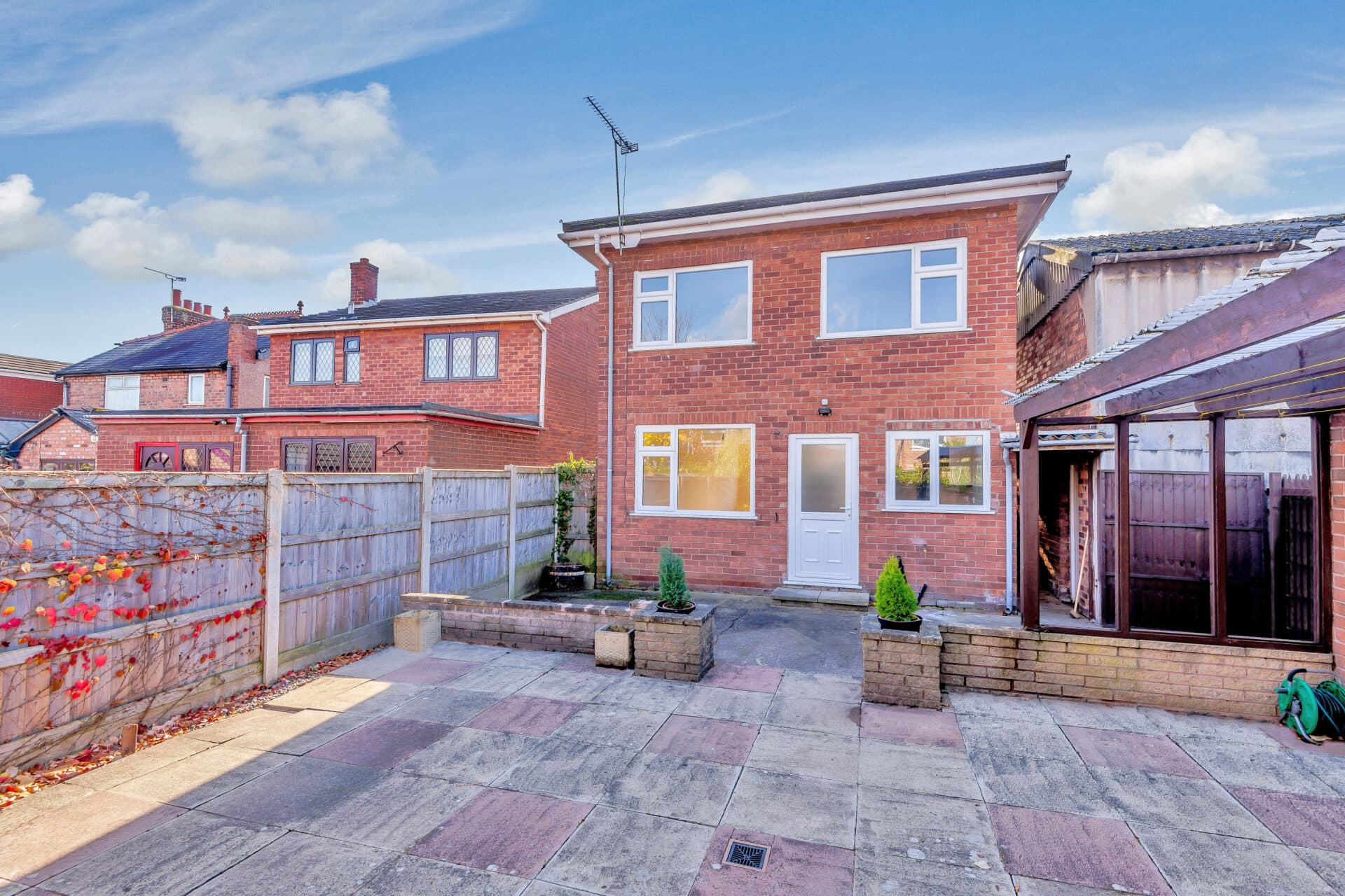 Mancot Lane, Mancot, CH5