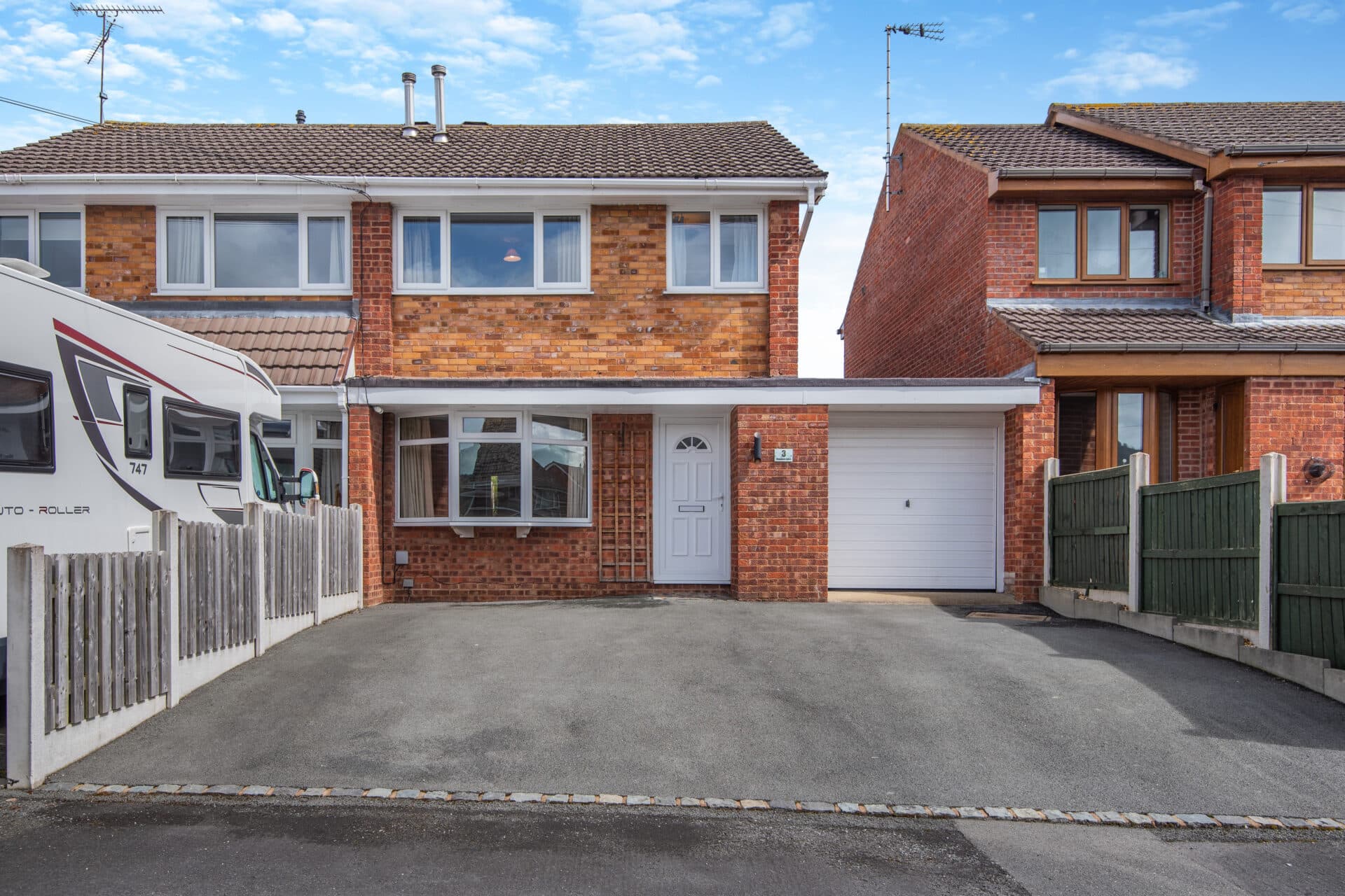 Mountain Close, Hope, LL12