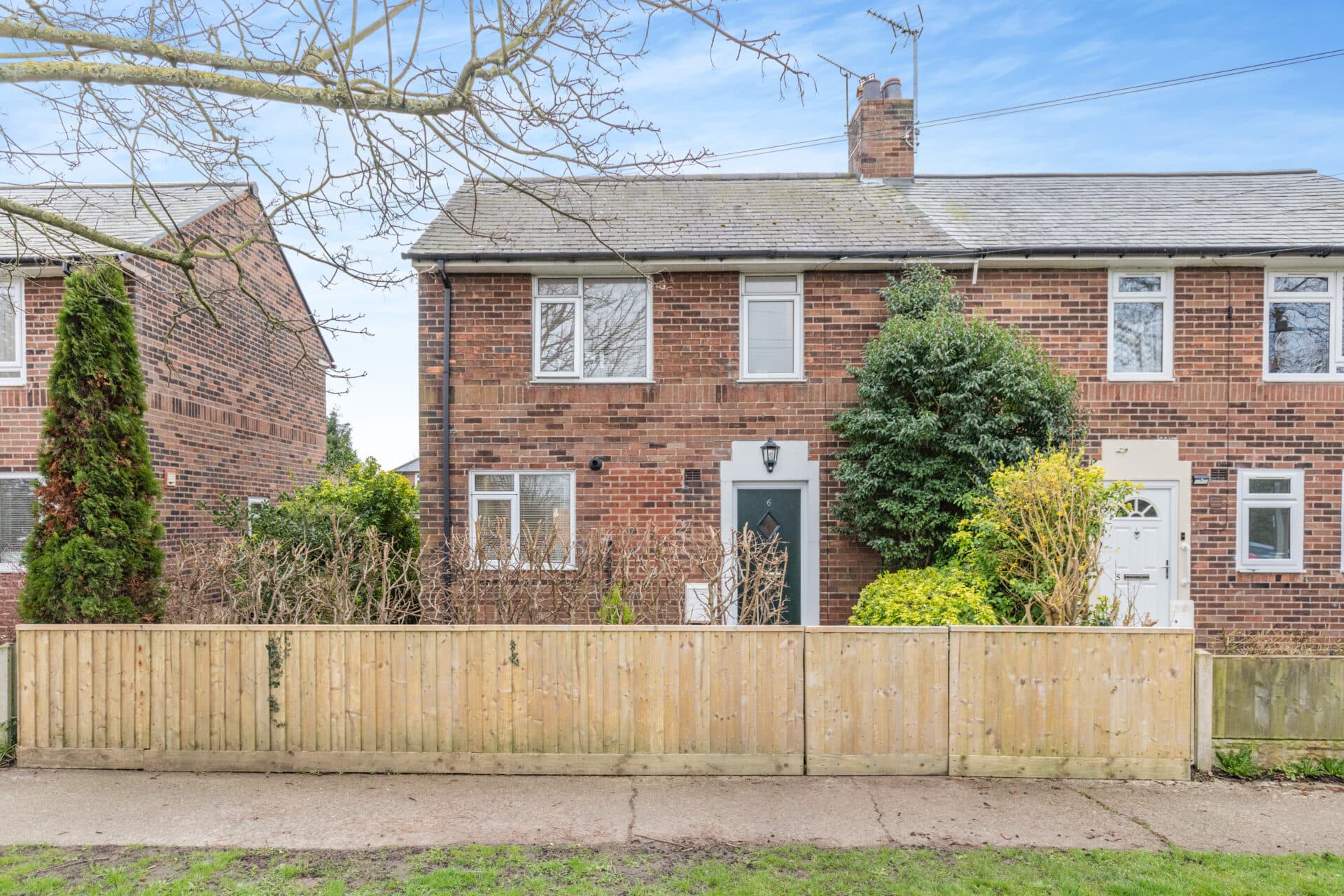 West Green, Sealand, CH5