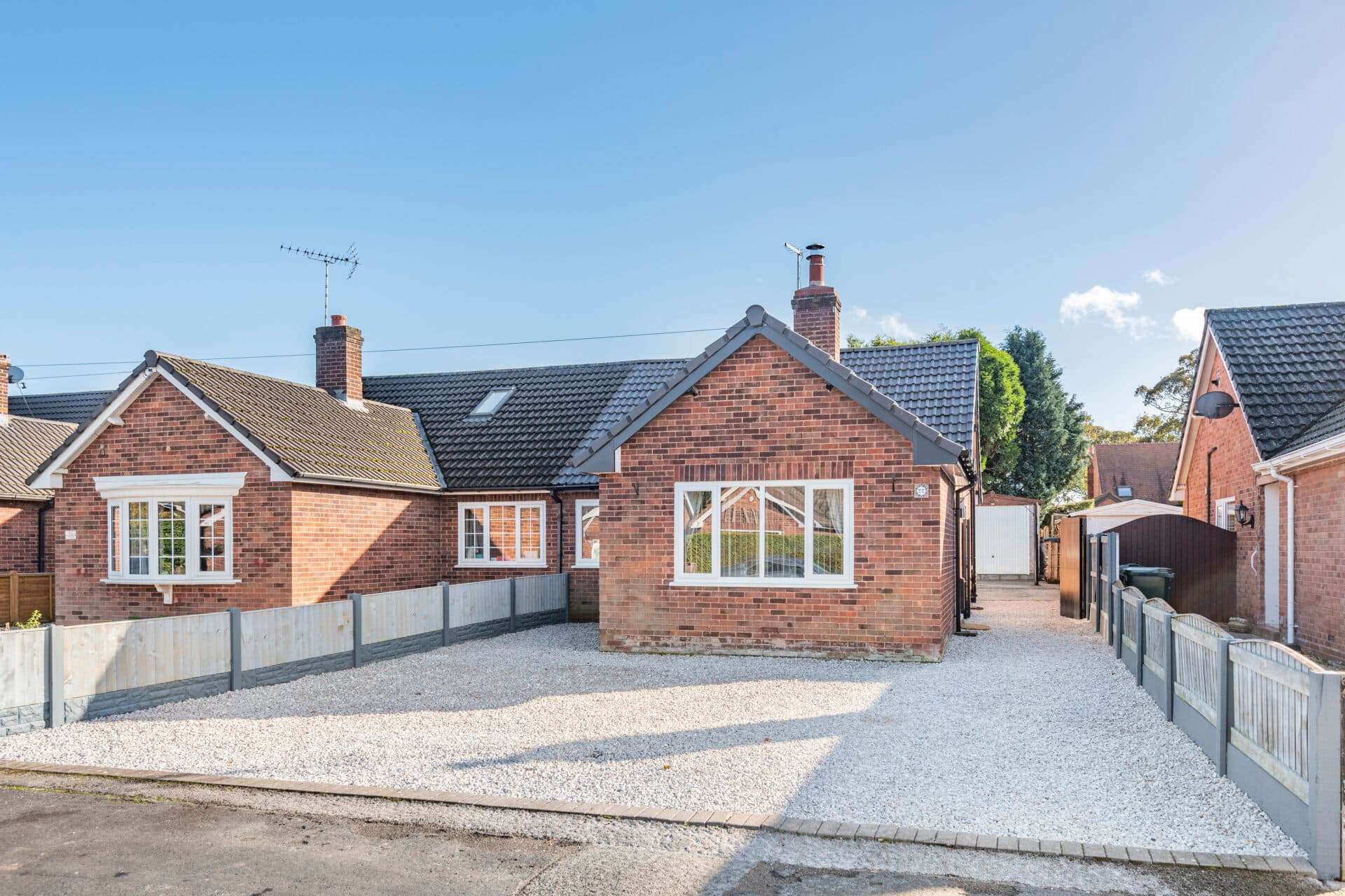 Grove Gardens, Littleton, CH3