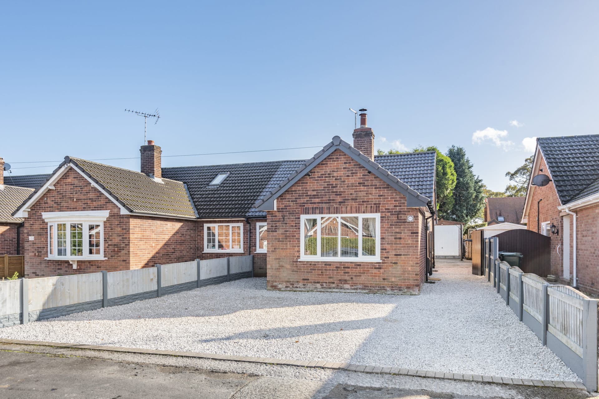 Grove Gardens, Littleton, CH3