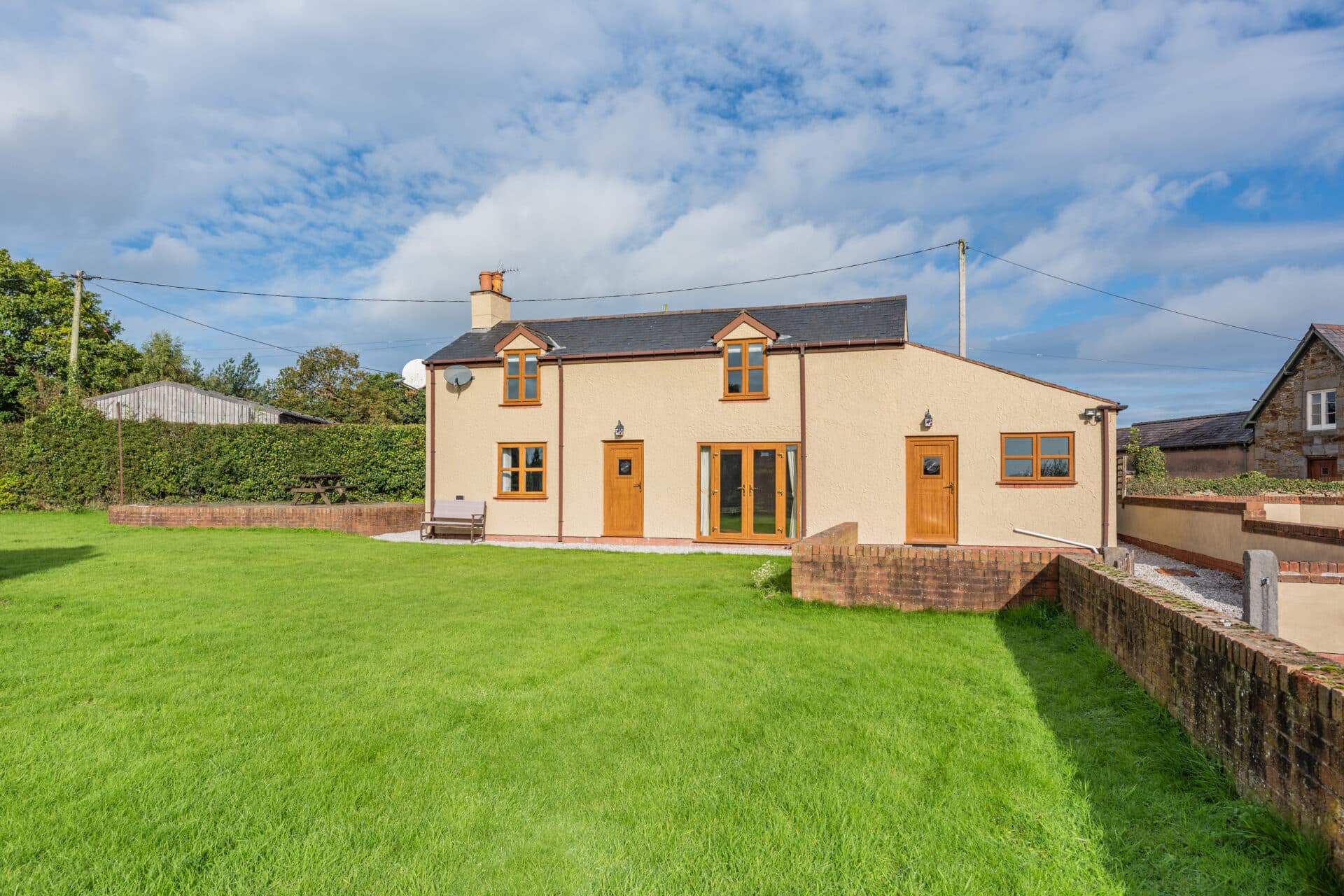 Greenbank Lane, Sychdyn, CH7