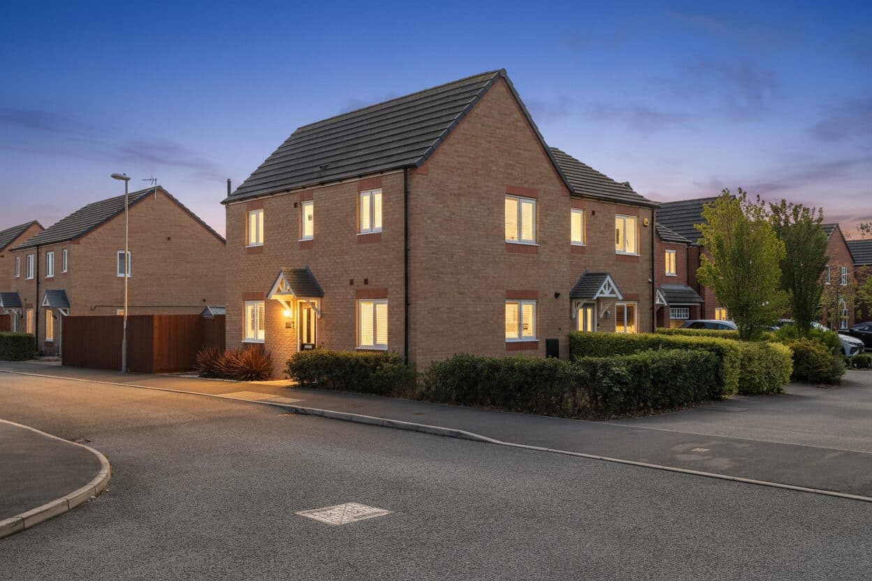 Poplar Court, Penyffordd, CH4