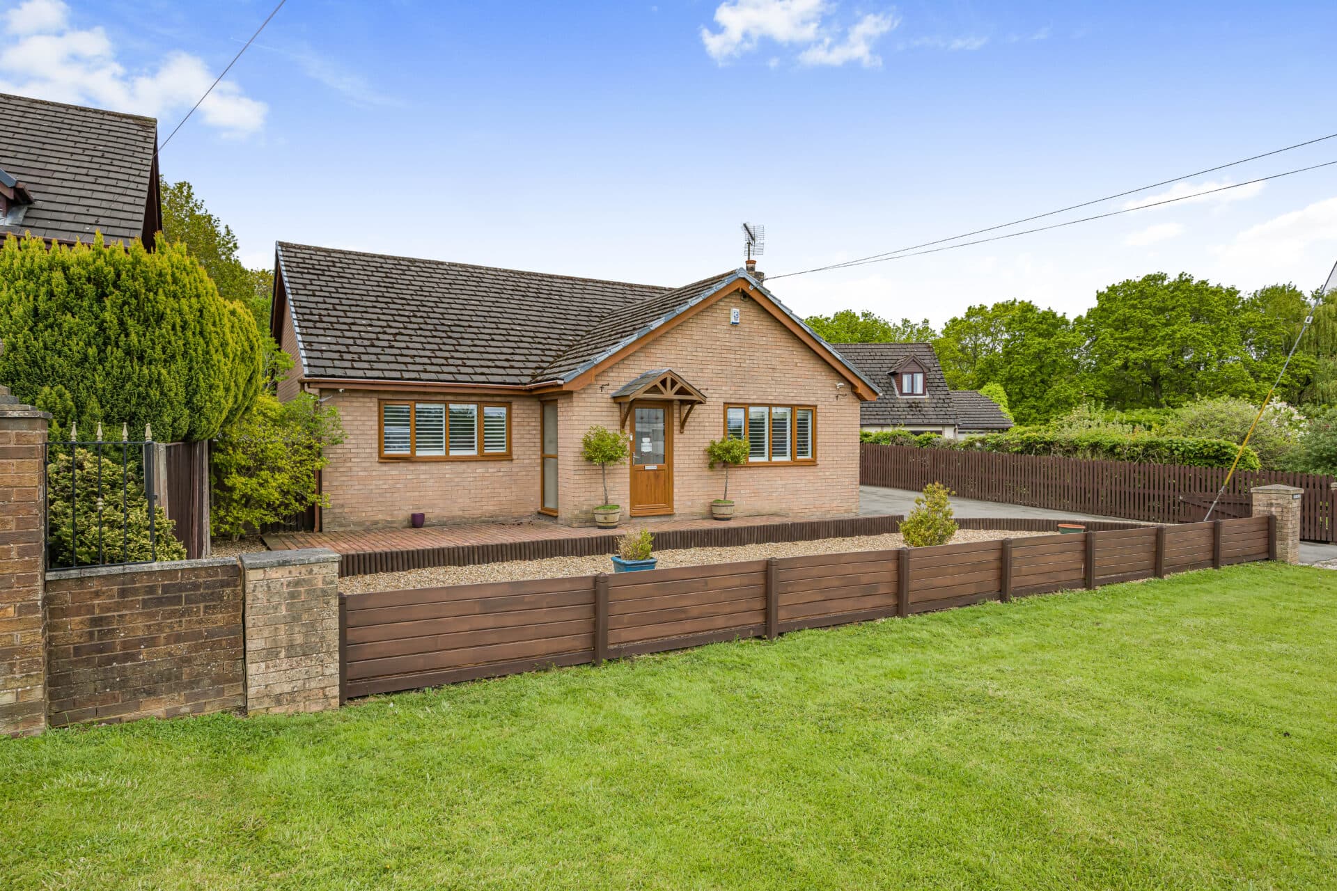 Bryn Road, Alltami, CH7