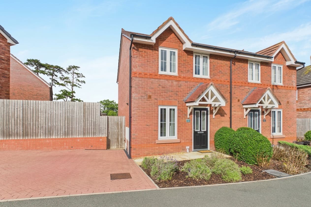 Hill Road, Higher Kinnerton, CH4