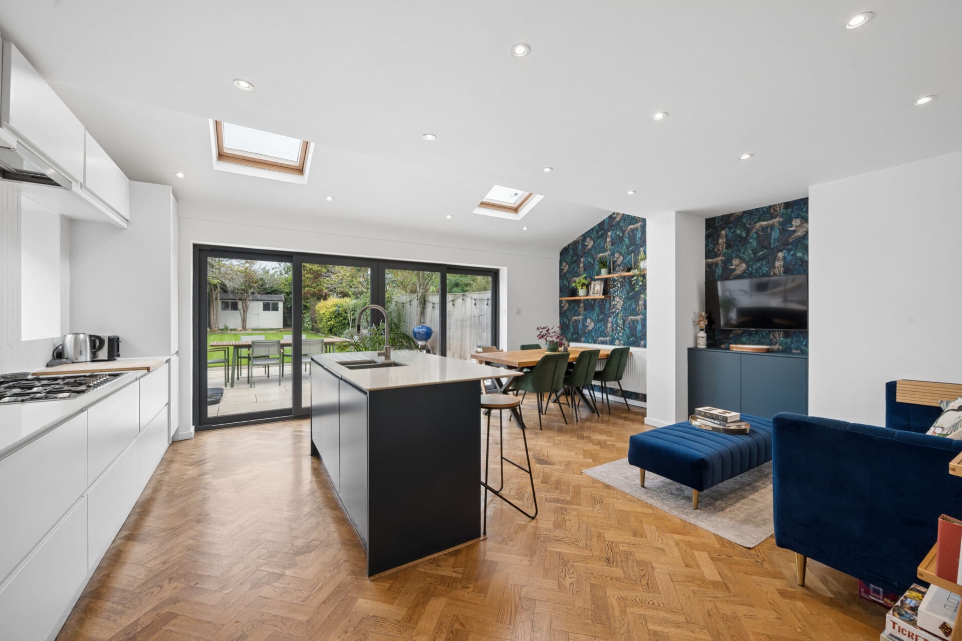 Grove Avenue, Vicars Cross, CH3